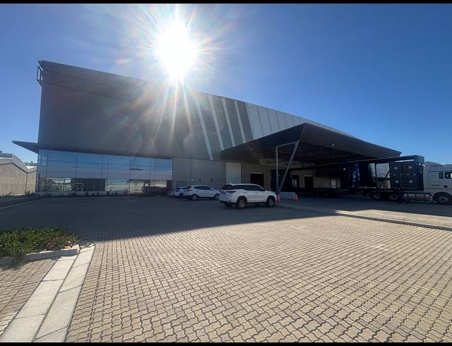 17,653M² WAREHOUSE TO LET IN PAROW INDUSTRIAL